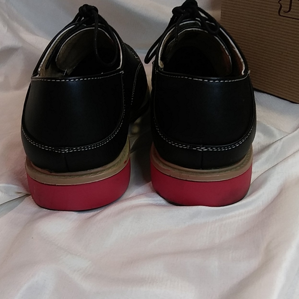 J's Awake Men's Shoes - Picture 8 of 11